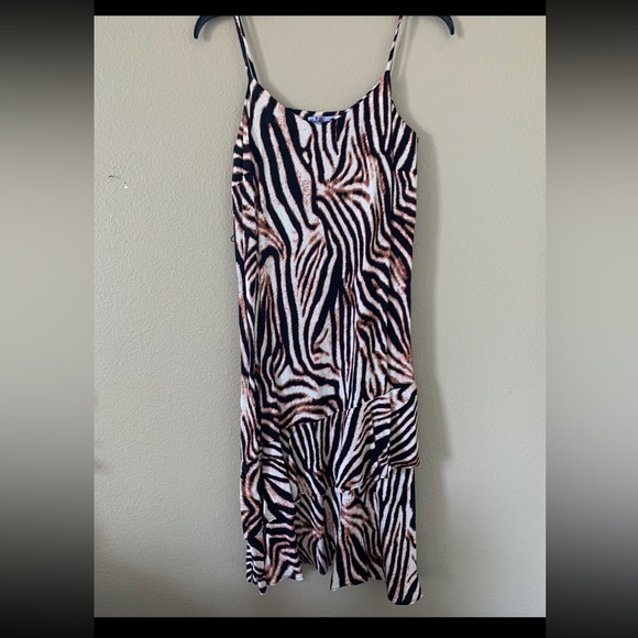 Vylette Women’s Zebra Print Summer Dress NWT Size XS - Picture 5 of 6